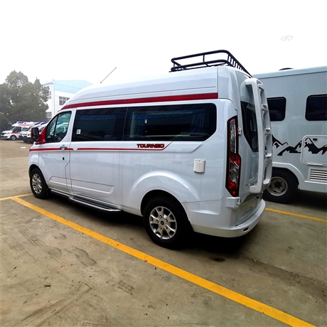 定制房车v362中轴中顶柴油版6座家庭外出个性化定制房车