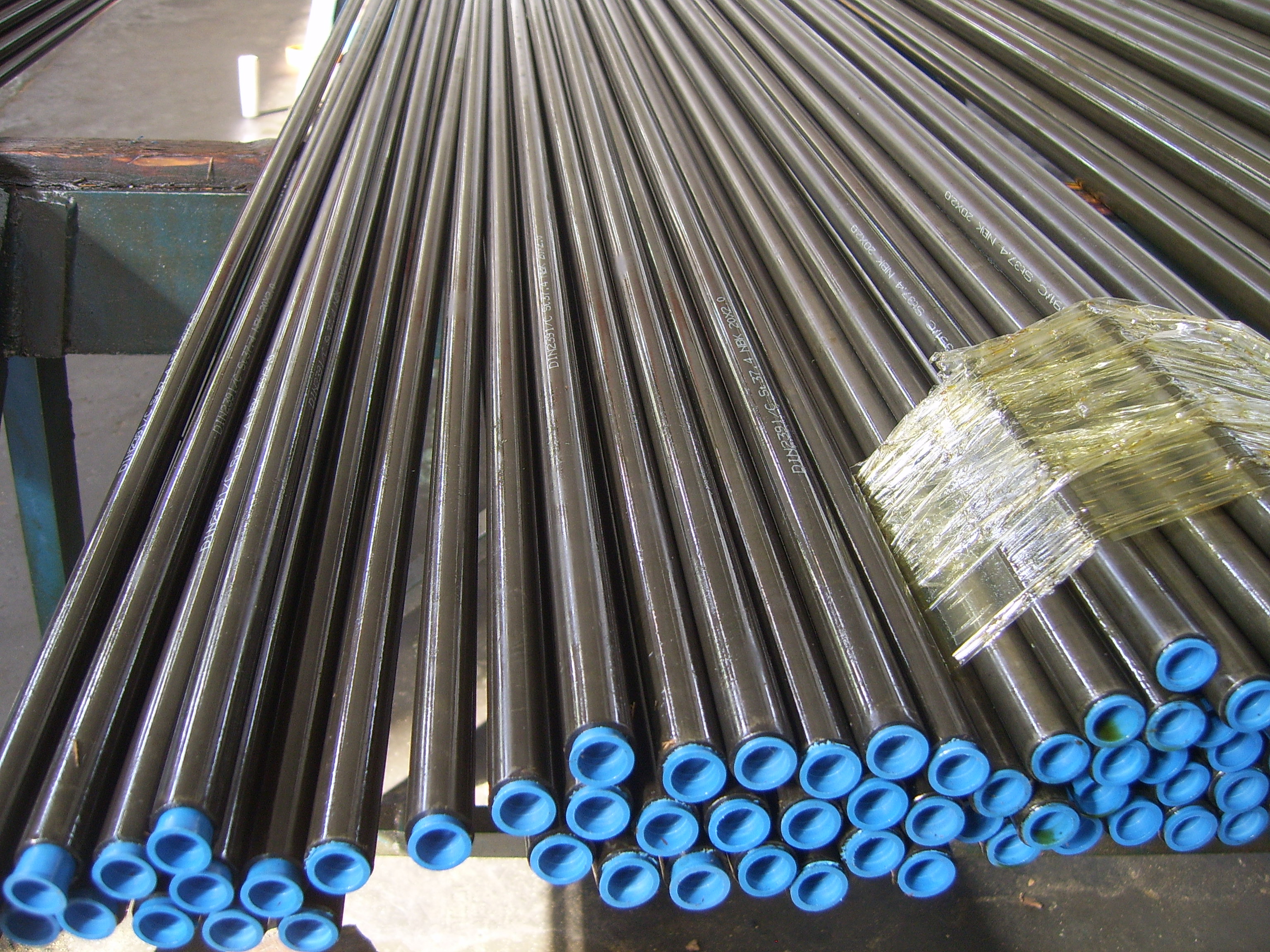 液压管件高精度黑色磷化精密液压钢管