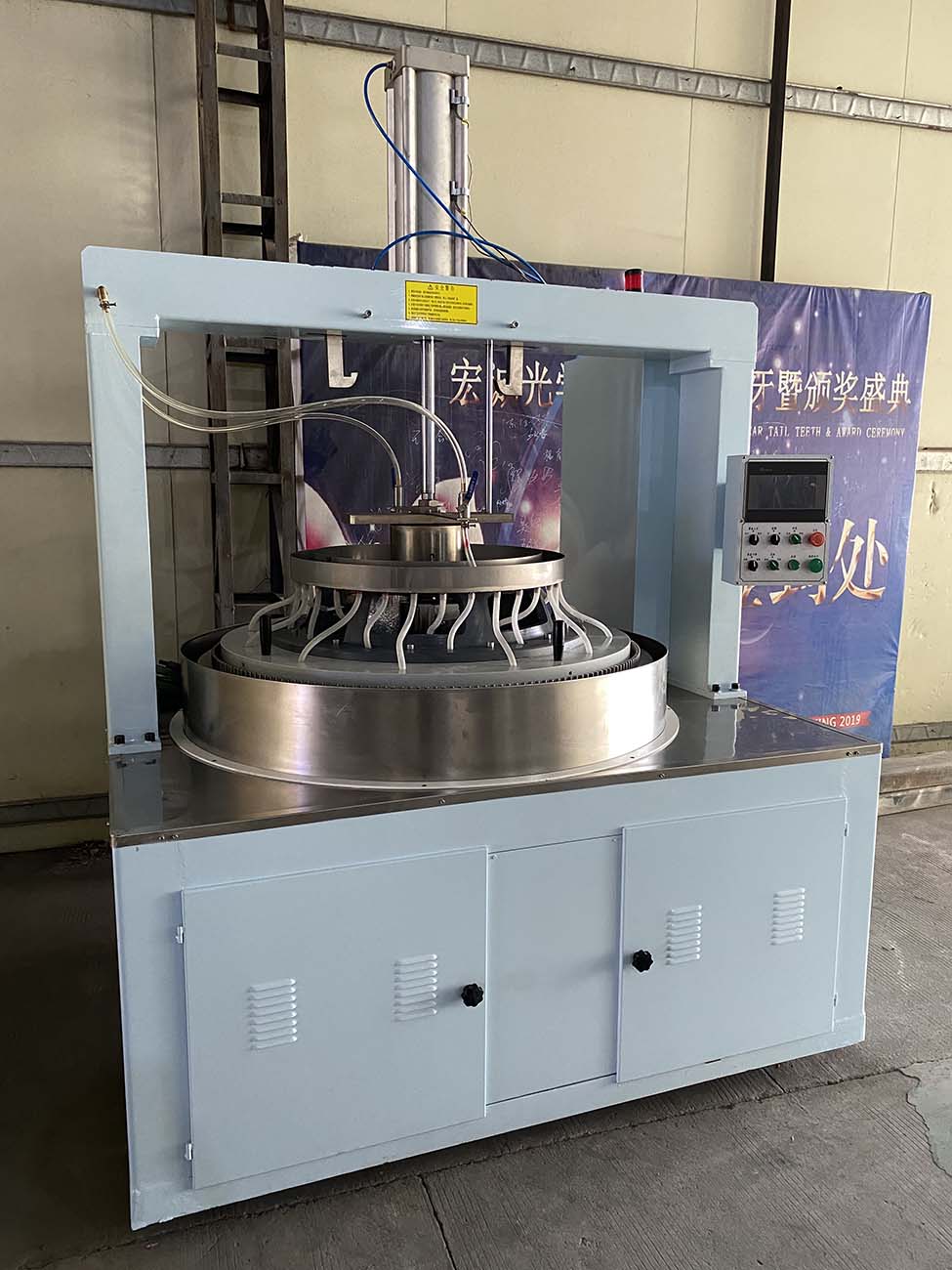 方达研磨取得一种双面研磨机专利实现可快速更换研磨盘