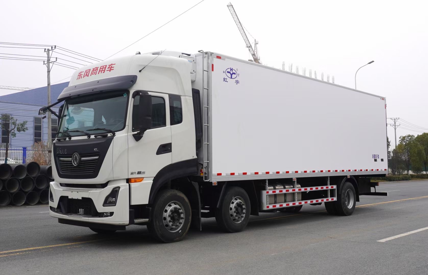 国六9米6东风天龙小三轴冷藏车,东风天龙9.6米冷藏车,支持分期