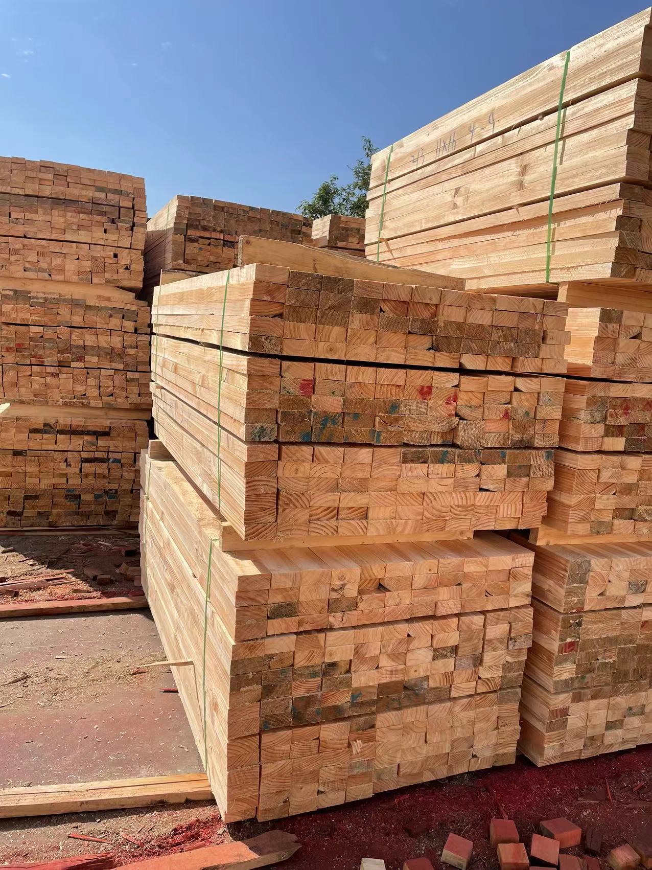 品牌东恒类型原木树种杉木等级i国内的松木种类繁多, 常见的有马尾松