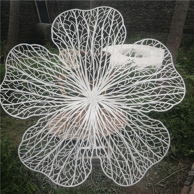 不锈钢镂空花瓣雕塑镂空花朵雕塑