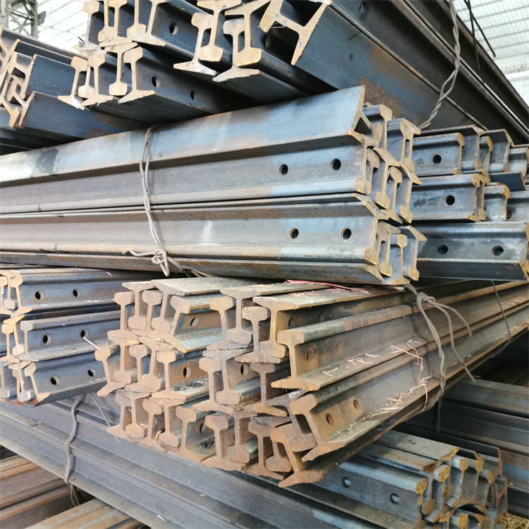轻轨q235碳素钢工业用热轧钢轨30kgm轨道钢耐磨抗压