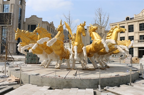 鑄銅太陽神阿波羅戰(zhàn)車人物雕塑