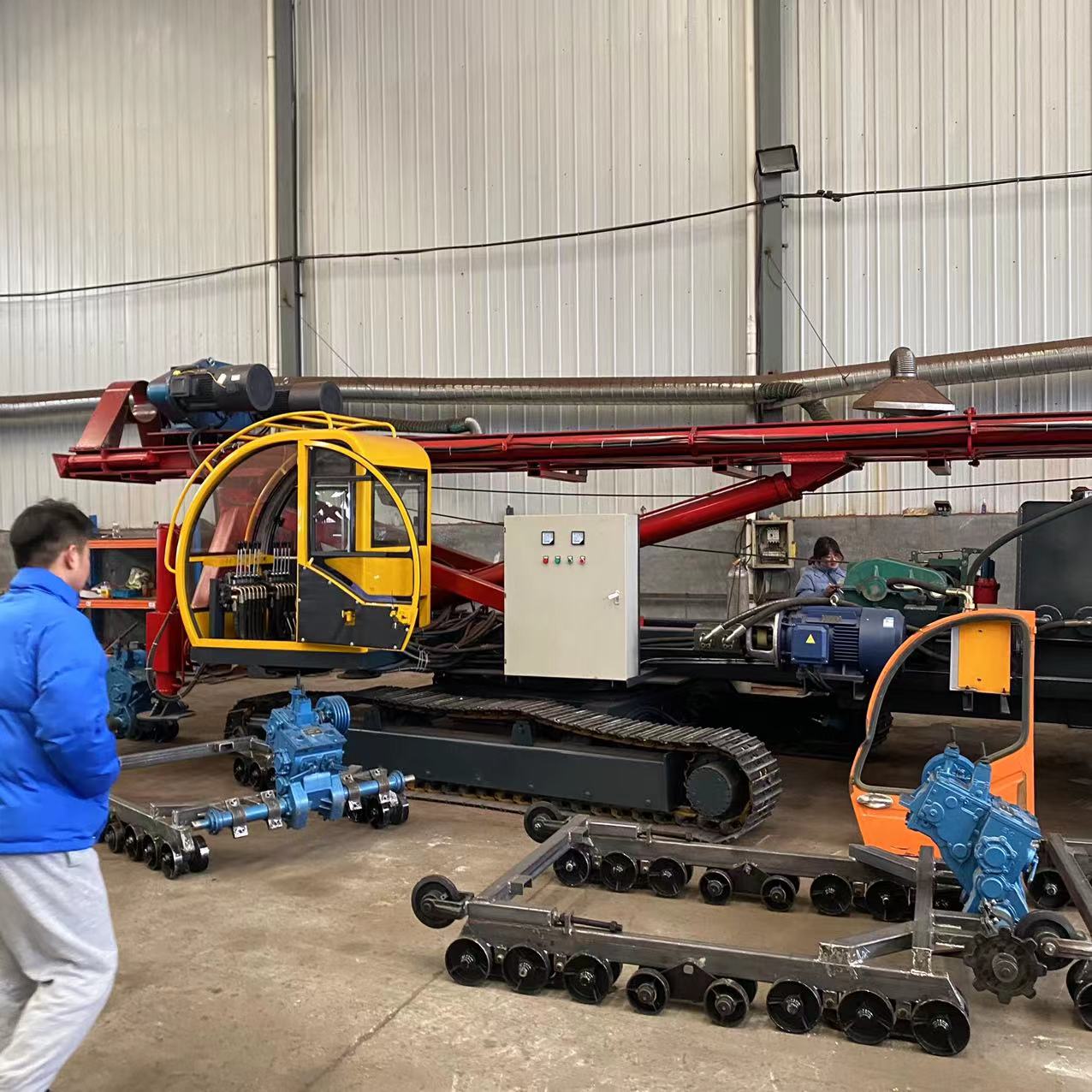 双动力头长螺旋打桩机履带式液压cfg打桩机抗浮锚杆高压旋喷钻机