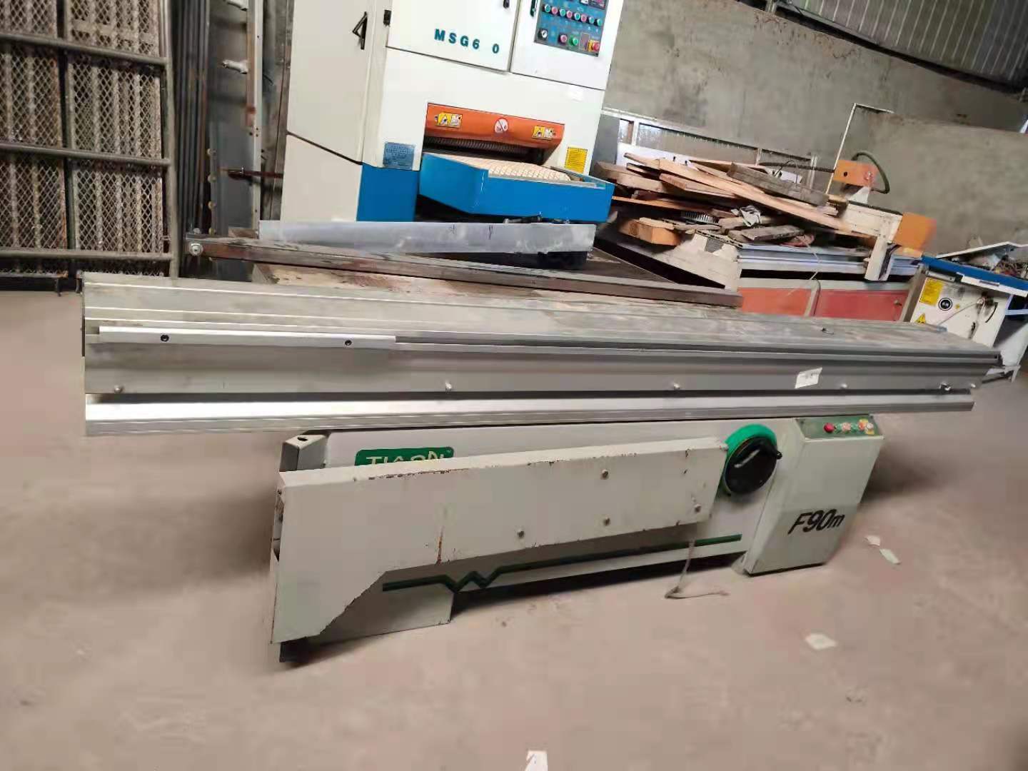 转让45度90度精密裁板锯推台锯板式断料设备