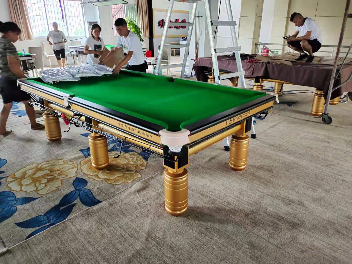 标准高档钢库商用室内家用黑八台球桌带自动回球