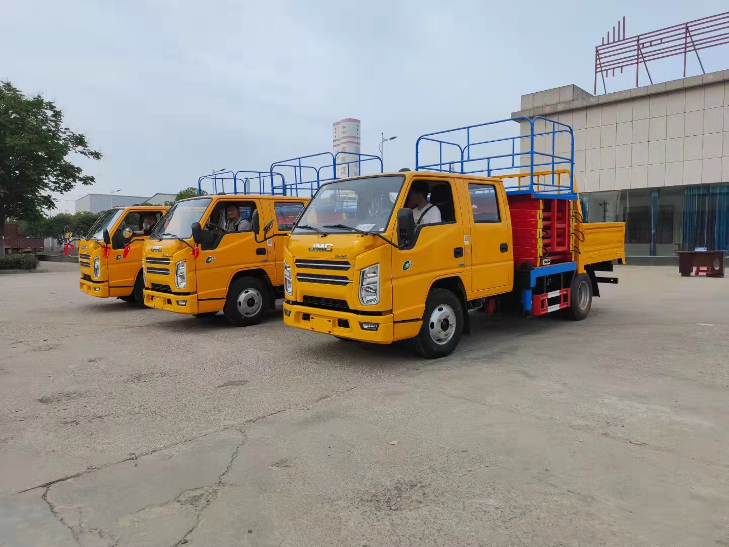 江铃10米剪叉式升降平台国六景区改造工程车好用实惠性能稳定