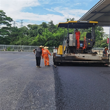 改性瀝青路面施工瀝青路面小區路面瀝青攤鋪