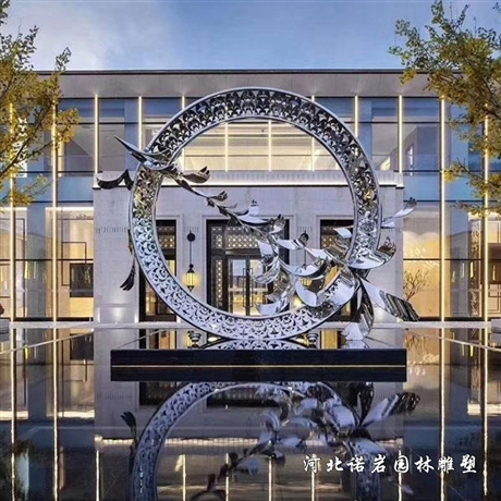 貴州鏤空燈光月亮雕塑不銹鋼園林雕塑在線咨詢
