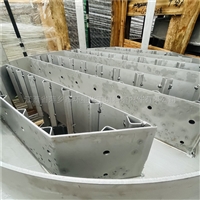 DN2400槽盘式气液分布器