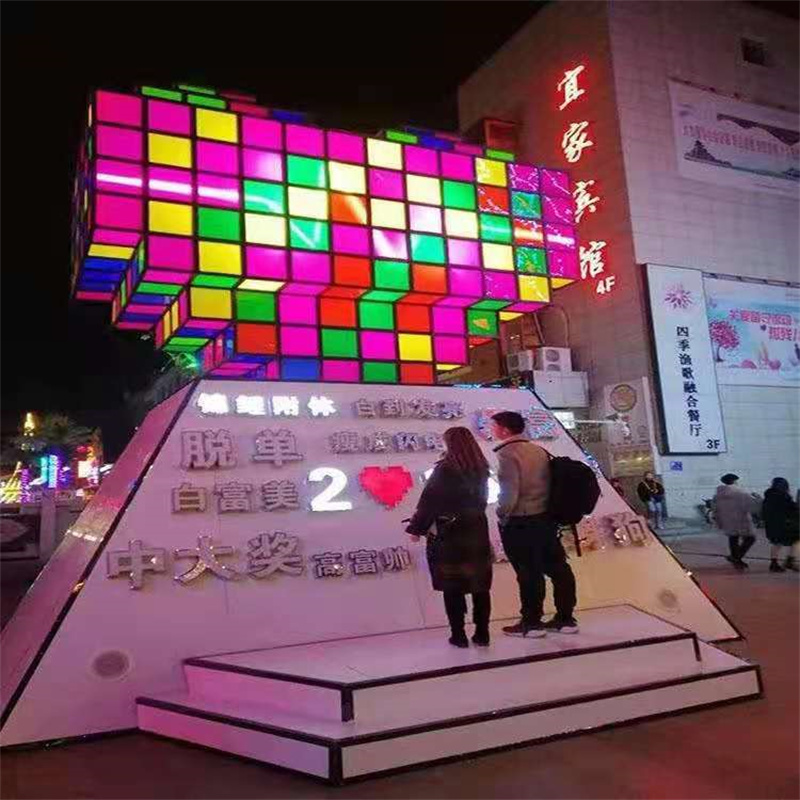 春季风车展 发光铁塔 烟泡树 美陈道具出租
