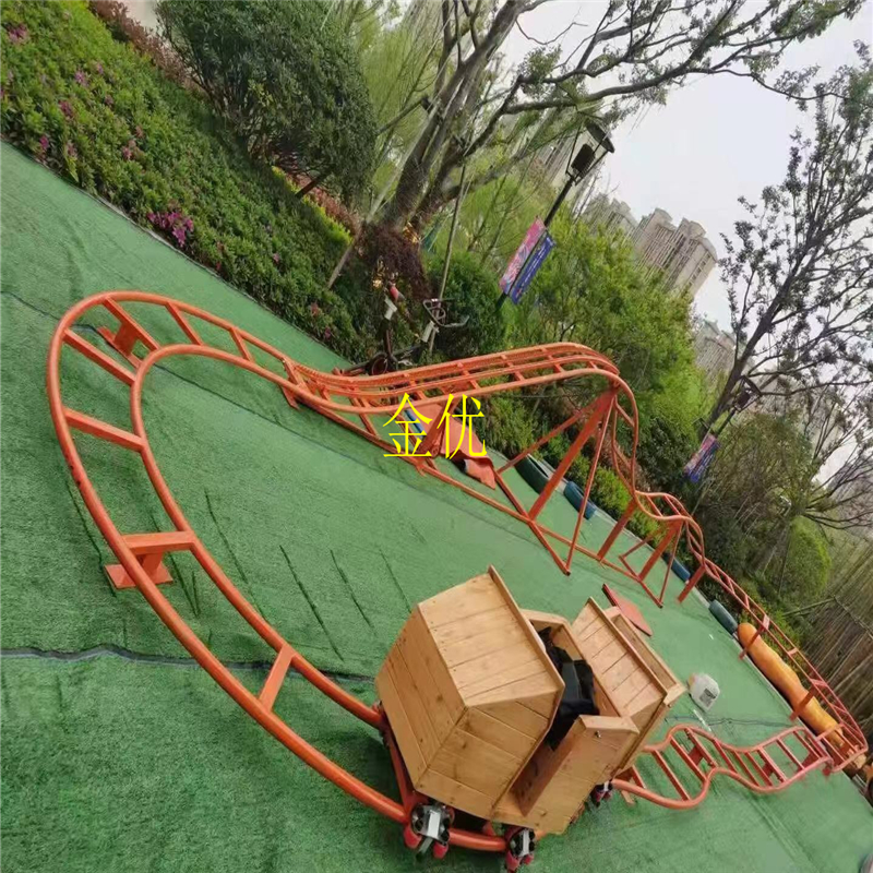风车长廊 雪之舞风暴 娃娃机 房产暖场道具展览设计
