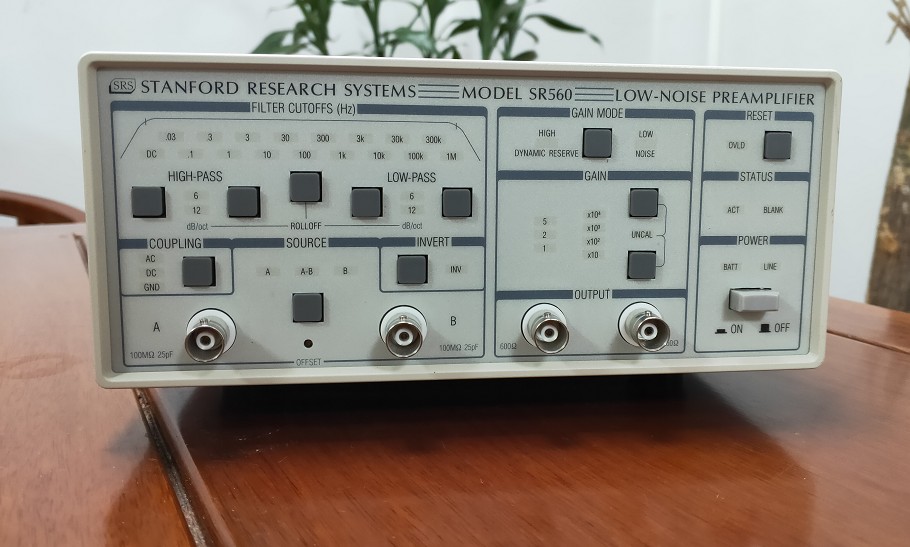 高价回收斯坦福仪器sr570 sr560前置放大器