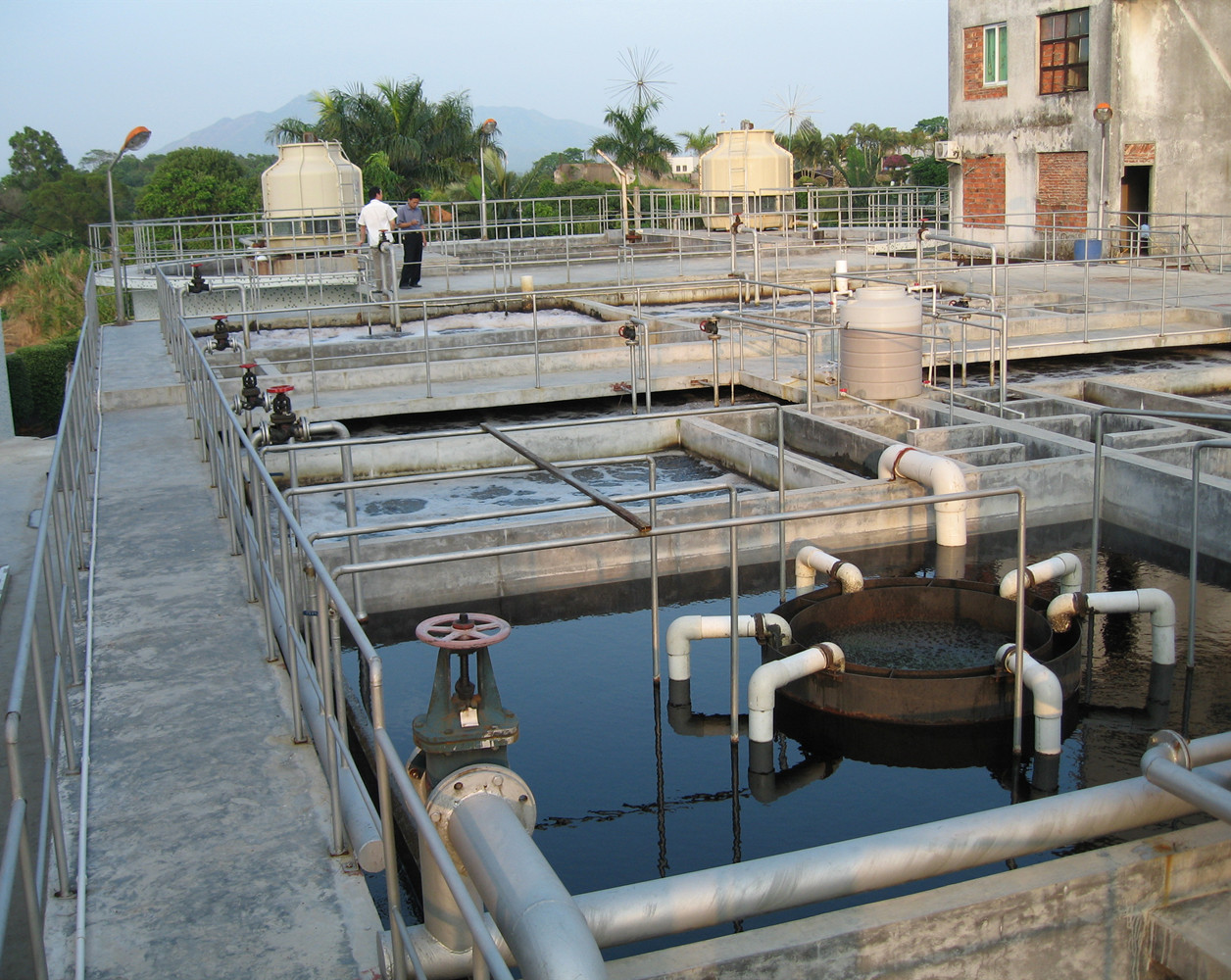 废水处理方法石油化工养殖废水处理技术
