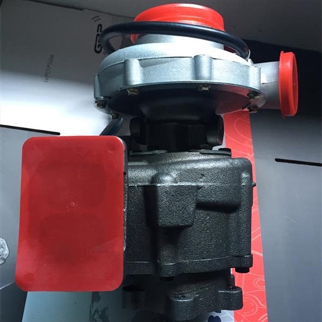 潍柴德龙X3000 500-550马力WP 1发动机涡轮增压器机