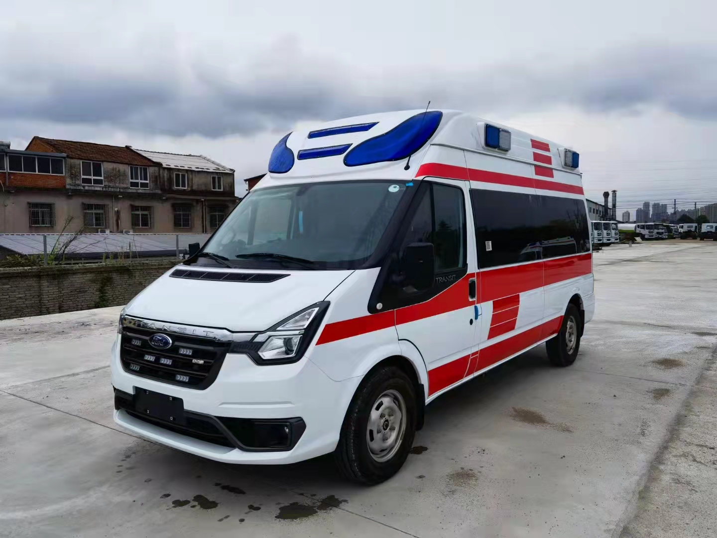 120医疗救护福特新世代v348急救车负压转运厂家销售全国可分期