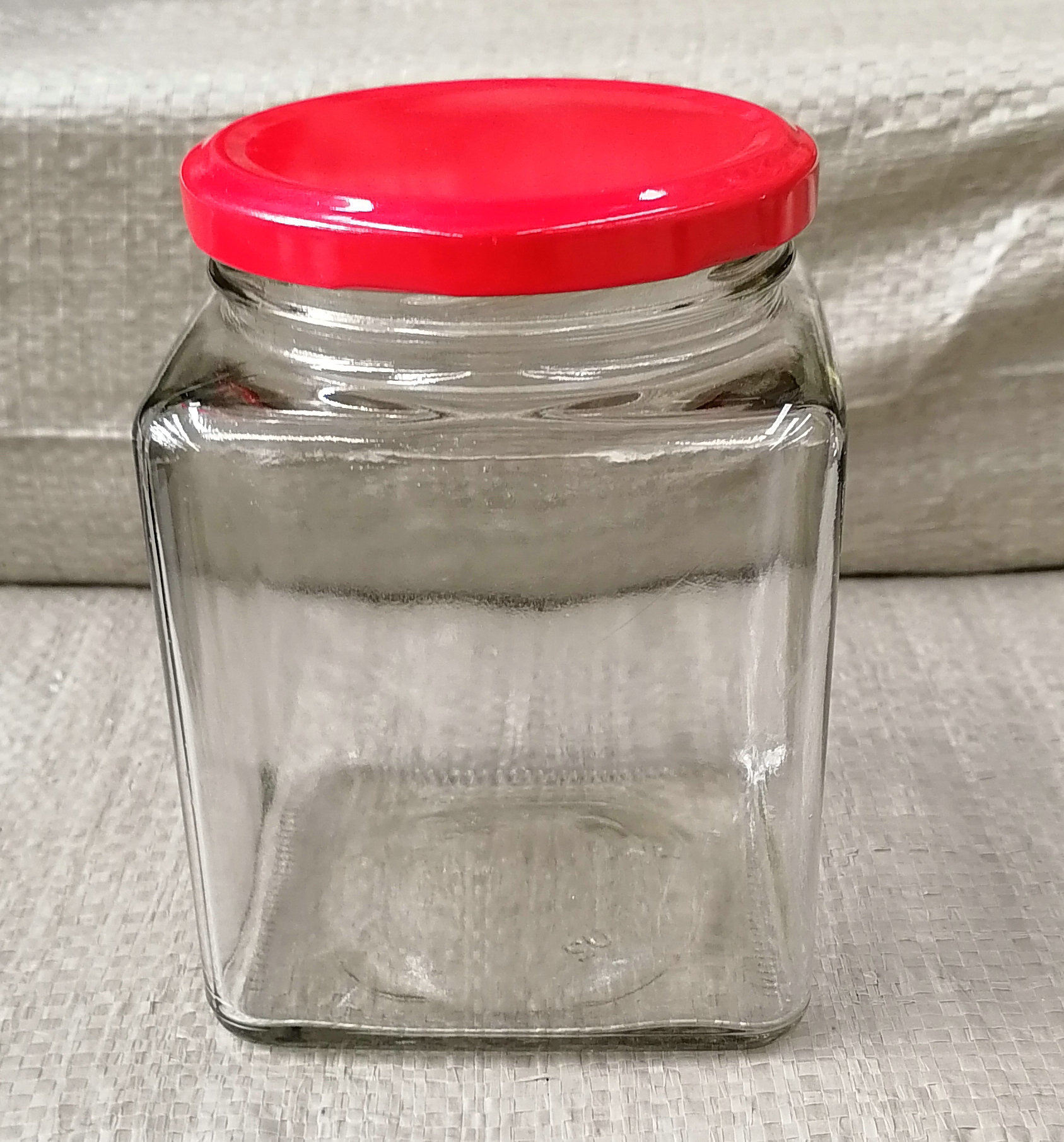 西红柿酱瓶 一斤装辣椒罐头瓶 西红柿罐头瓶子生产厂家