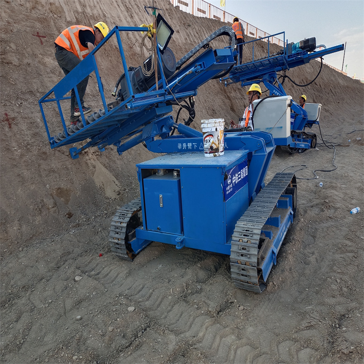 出售18米边坡护坡钻机履带式支护锚固钻机睿泰山体斜坡锚索钻机