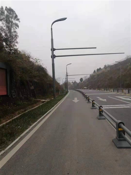 智慧路灯多杆合一厂家