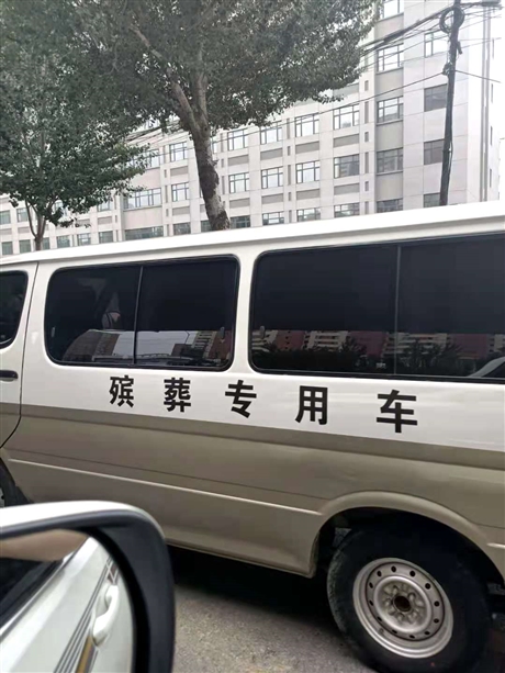 嘉興市全國殯儀車出租 租用殯儀車 四十分鐘之內(nèi)到達現(xiàn)場