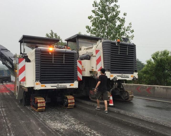 新闻石渠县铣刨机出租包月价格公司出租费用