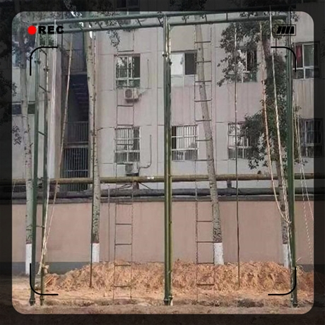湖南實(shí)木400米障礙器材 三人協(xié)作攀登墻 攀爬訓(xùn)練器材