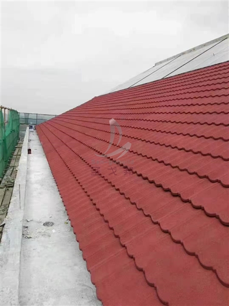 四川省攀枝花金属彩石瓦工厂生产图