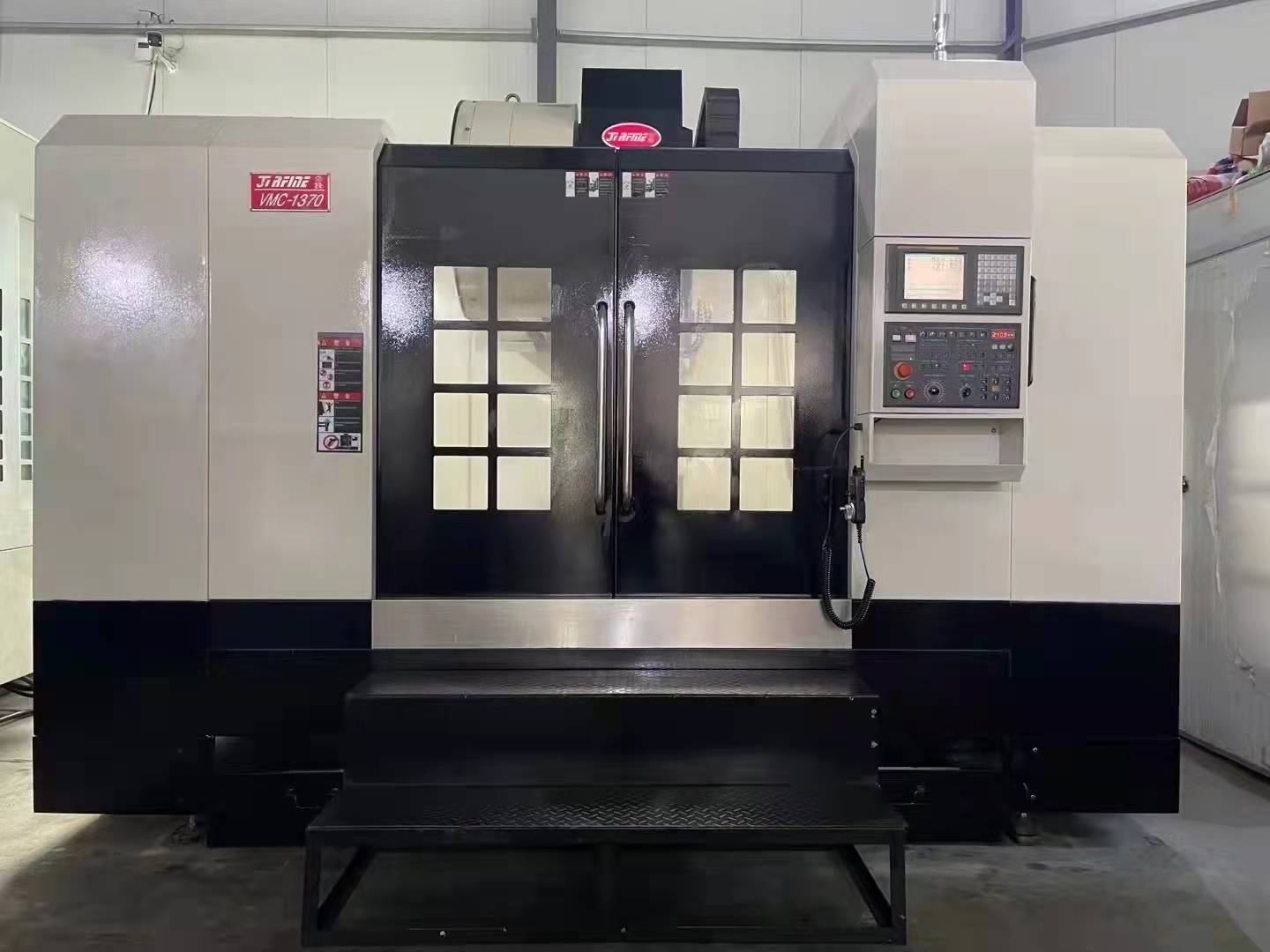 转让二手乔峰vmc1370立式加工中心发那科0imd系统