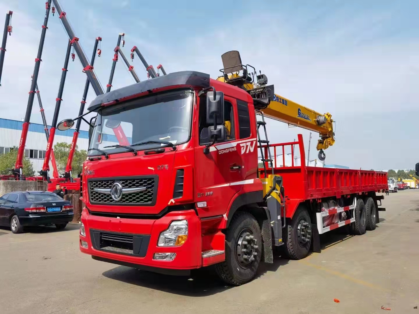 东风畅行d7v随车吊厂家促销避免暗坑三一随车吊古河随车吊