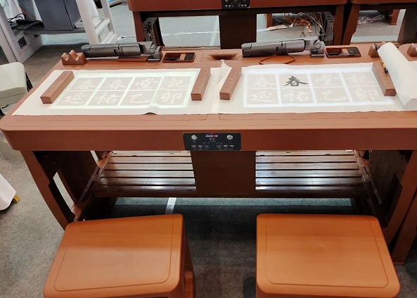 智慧书法台古典书法桌练习书法临摹显示屏全贴合钢化玻璃面板液晶屏