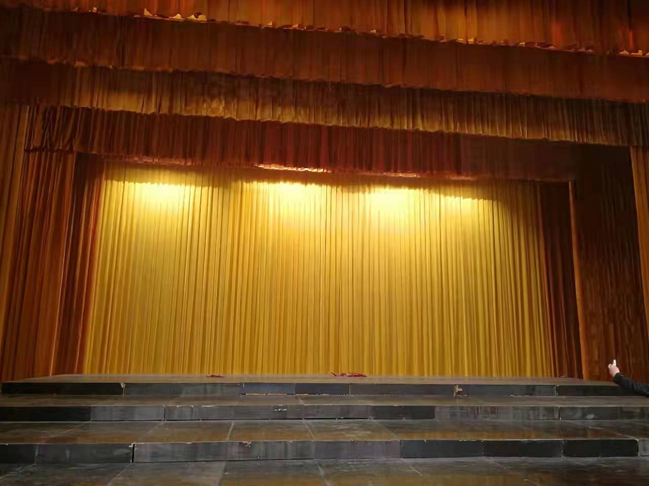 北京厂家直供电动舞台幕布演出剧场舞台幕布报告厅防火幕布