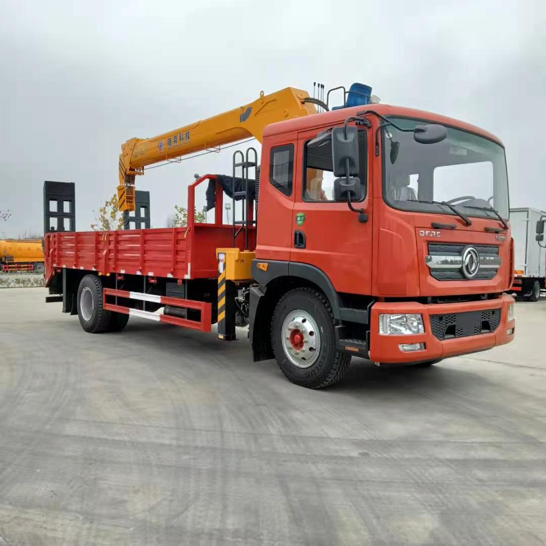 带爬梯的随车吊