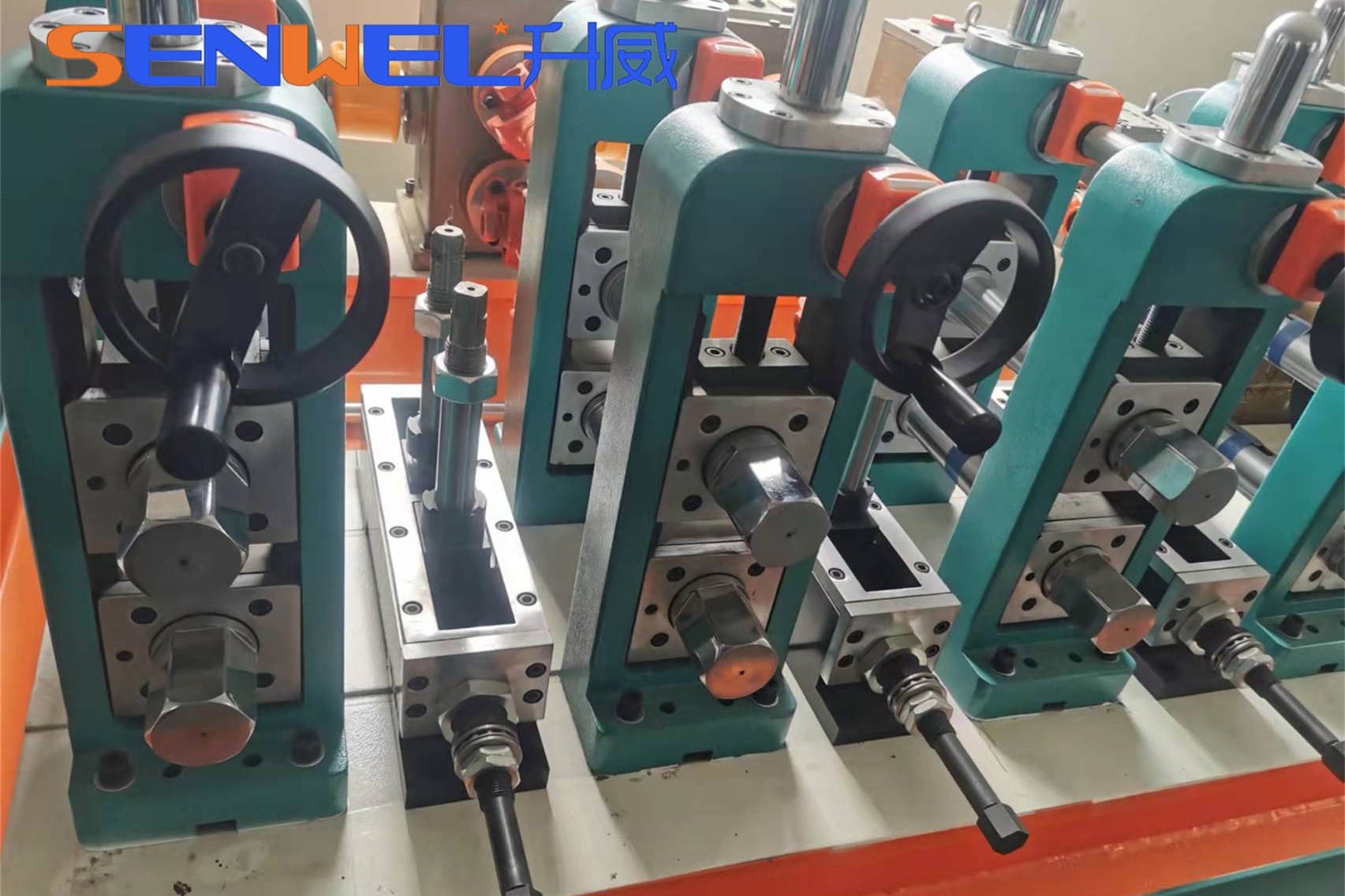 升威不锈钢焊管机设备装饰管制管机不锈钢工业管焊管