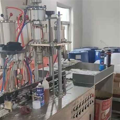 高效型泡沫膠生產(chǎn)機器設備 發(fā)泡膠灌裝機技術(shù)配方