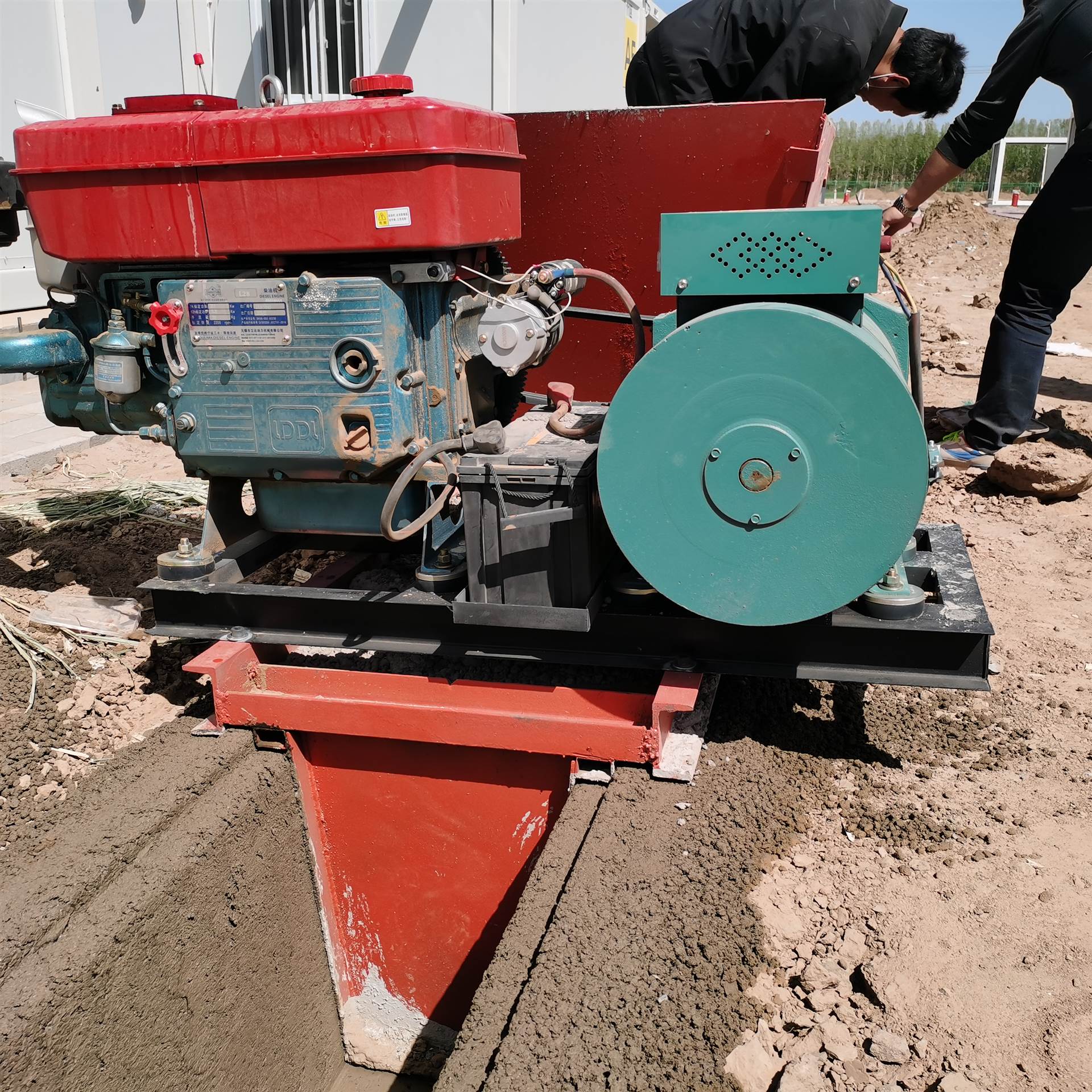 渠道混凝土砌衬机防渗渠道衬砌机水渠成型机客户至上