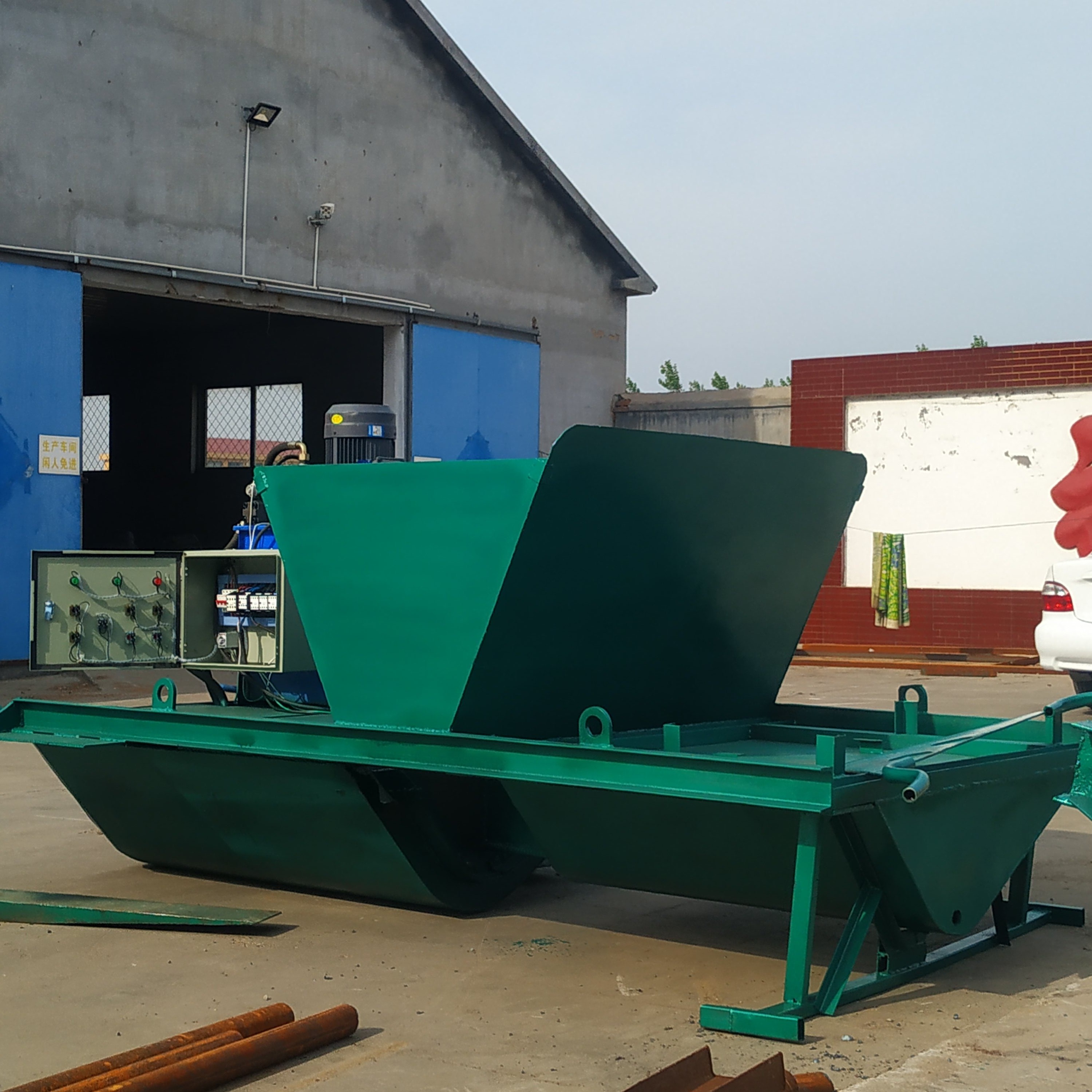 自走式排水沟衬砌机u型槽成型机渠道滑模成型机规格齐全