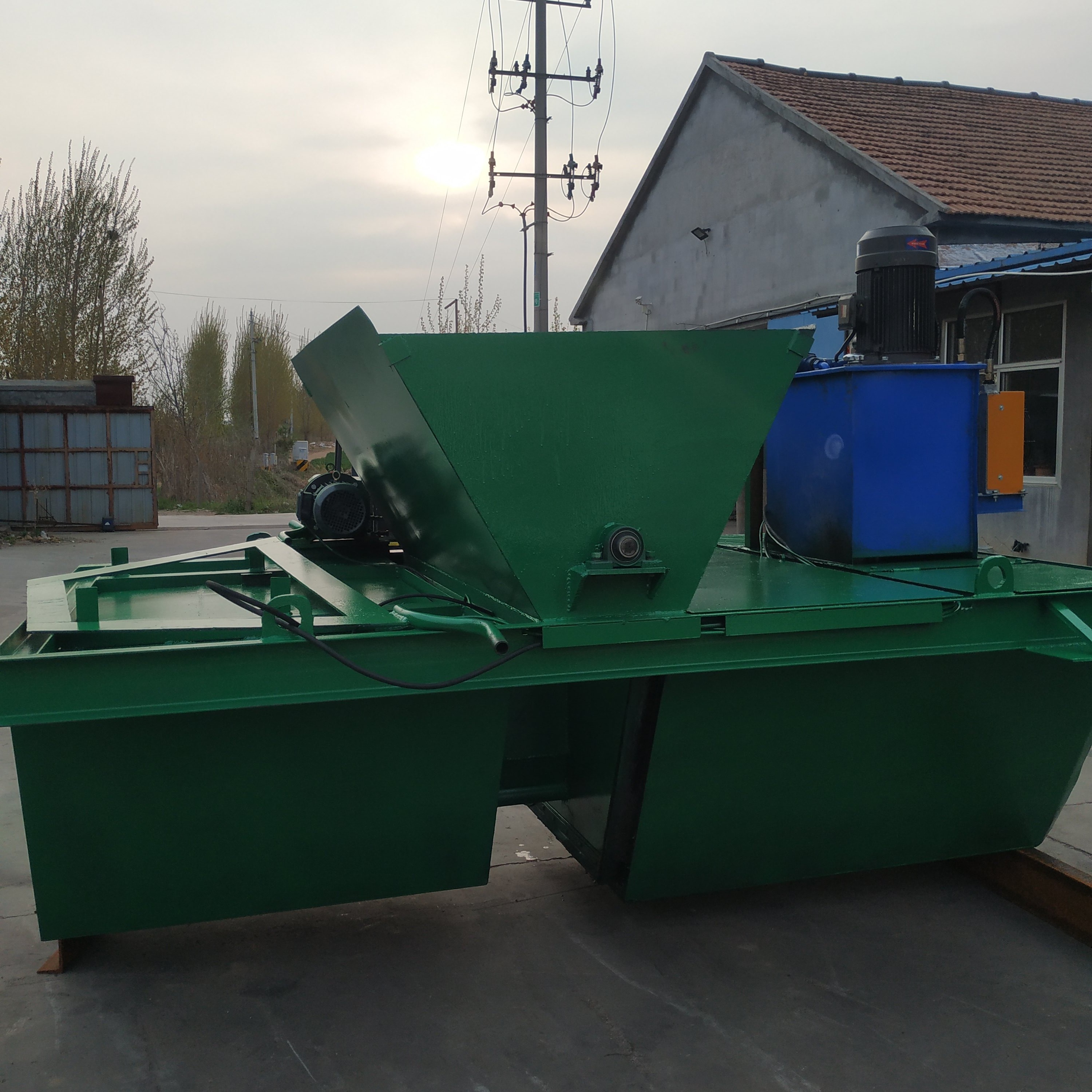 水渠坡面混凝土衬砌机u型槽渠道成型机水沟成型机全自动加工定制