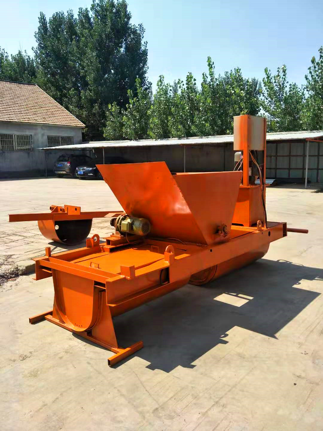 二手水渠自动成型机一次性排水渠机械水渠成型机滑模机常年供应