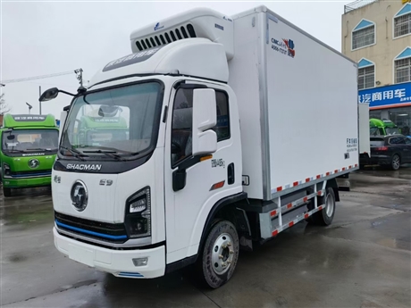 陕汽轩德新9系纯电动冷藏车，17方绿牌新能源4米2冷链车