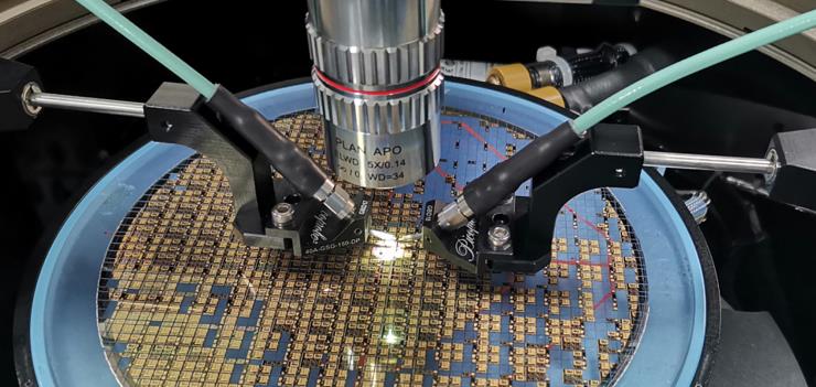 优测高精度射频探针座