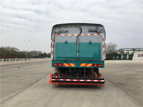 東風天錦吸塵車水泥廠道路吸塵車