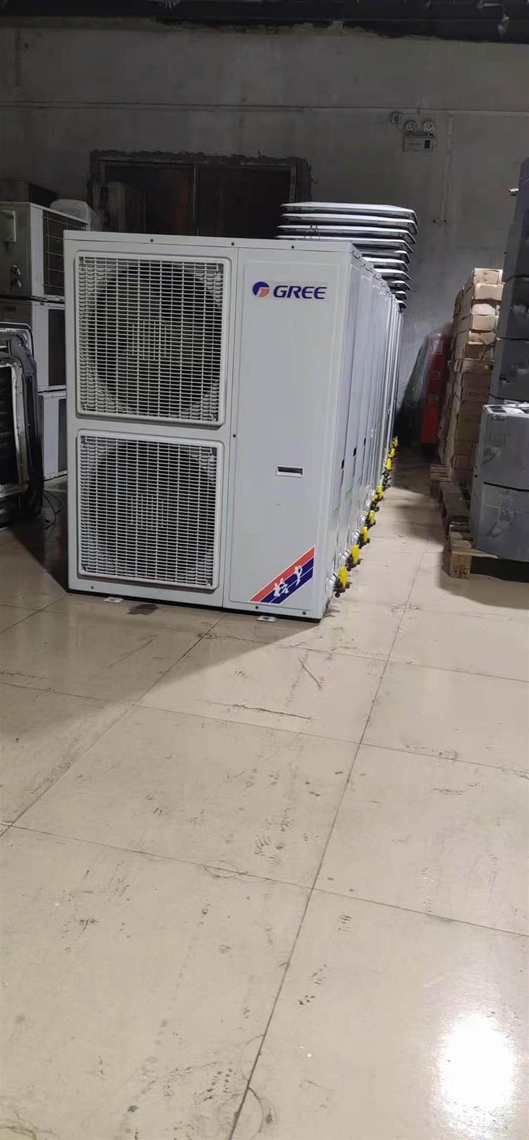 越秀区家用柜式空调回收 高价回收报废工业冷冻机 制冷机组冷却泵回收价格
