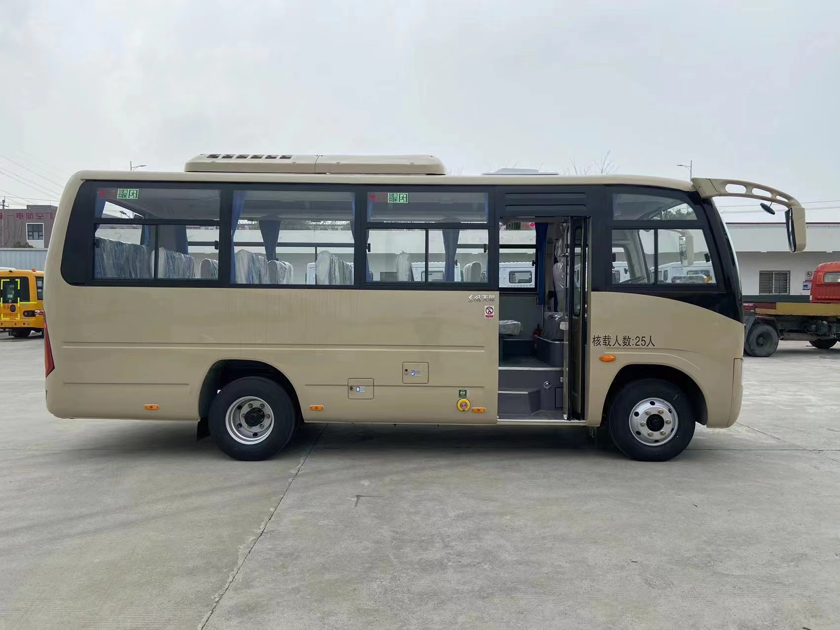 新款东风25座客车国六25座通勤车25座客车价格