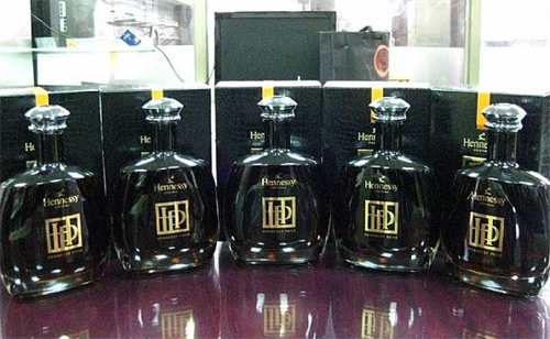 大龙上门回收洋酒-百乐廷700毫升洋酒回收价格表