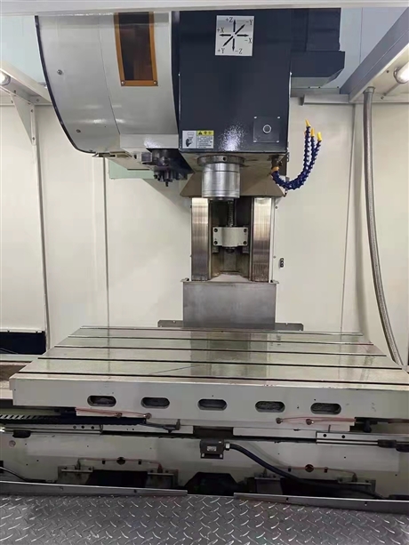 转让二手乔峰vmc1370立式加工中心