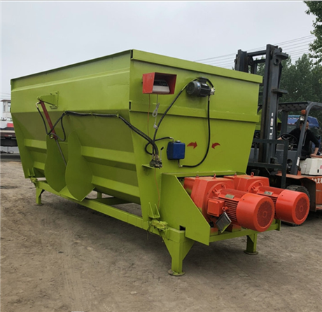 大型养牛场饲料搅拌机牵引式tmr饲料制备机一机多用省人工