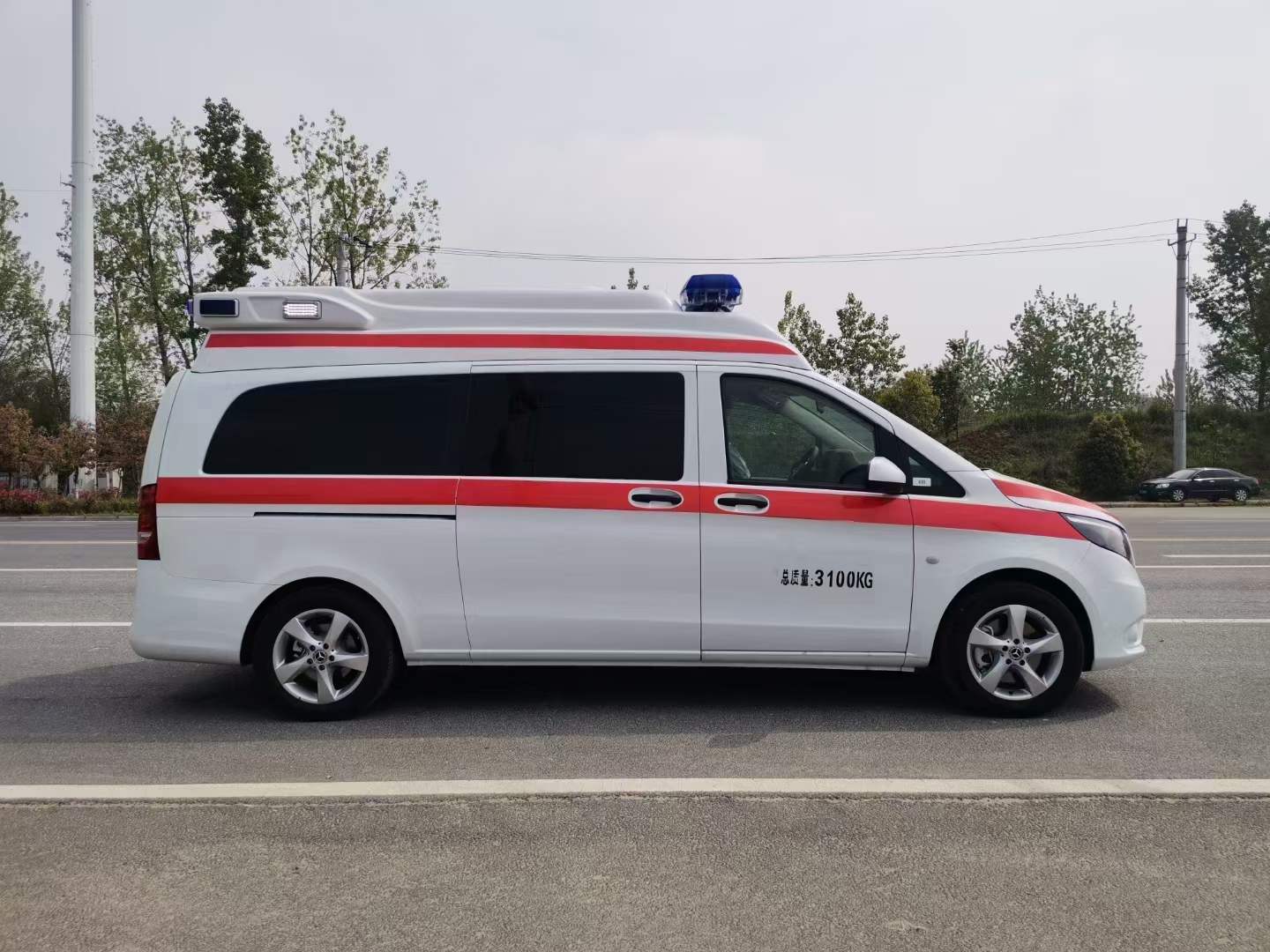 奔驰唯雅诺救护车月子会所奔驰转运救护车价格真空负压救护车