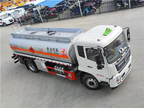 东风天锦147方运油车大型汽油运输车加油车厂家直供