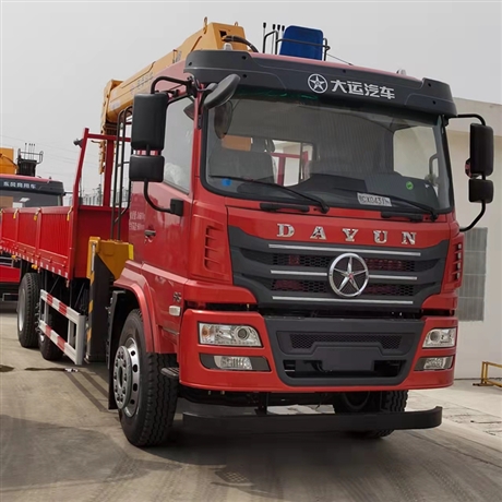 8吨随车吊 多功能随车吊带爬梯 大运短轴距随车吊 山区好转弯 货箱7.2米